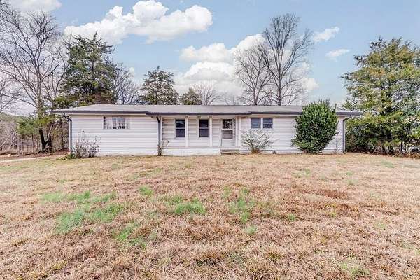 1.52 Acres of Residential Land with Home for Sale in Ringgold, Georgia