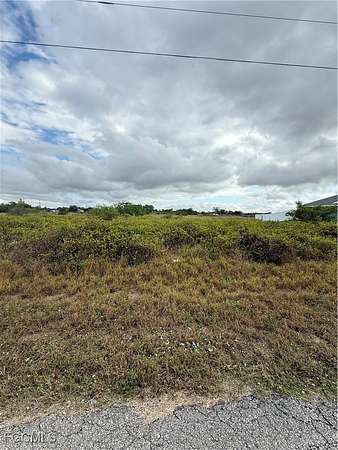 0.5 Acres of Land for Sale in Lehigh Acres, Florida