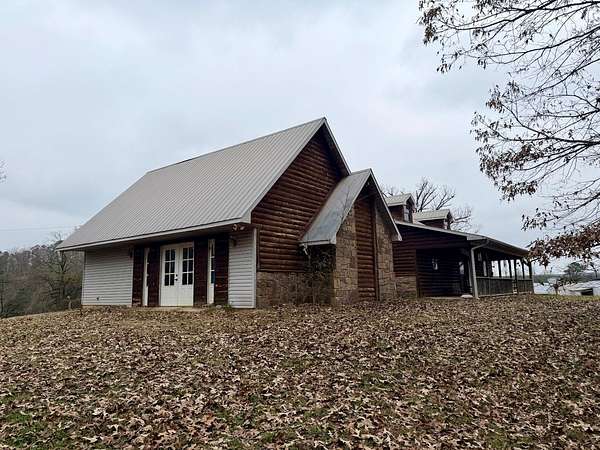 34 Acres of Agricultural Land with Home for Sale in De Queen, Arkansas