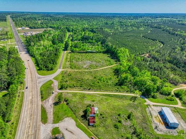 8.83 Acres of Mixed-Use Land for Sale in Jasper, Texas