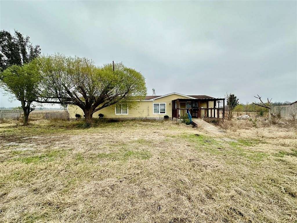 2.74 Acres of Residential Land with Home for Sale in Caddo Mills, Texas