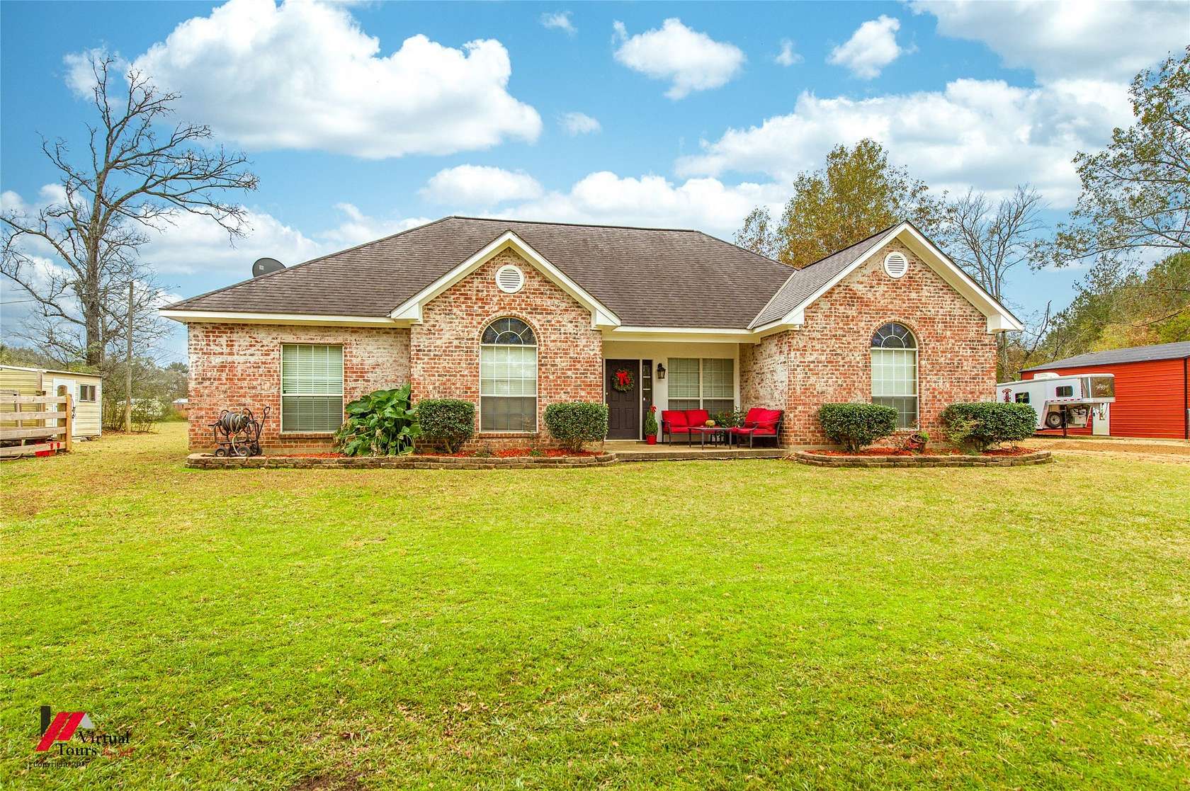 2.82 Acres of Land with Home for Sale in Stonewall, Louisiana