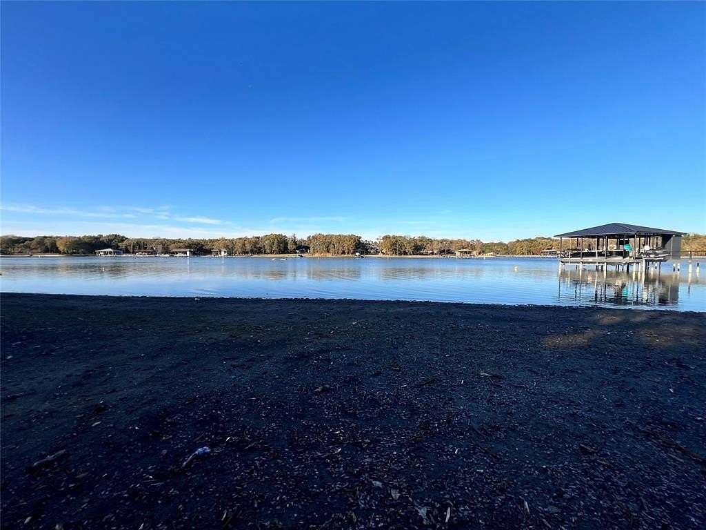 1 Acre of Residential Land for Sale in Corsicana, Texas