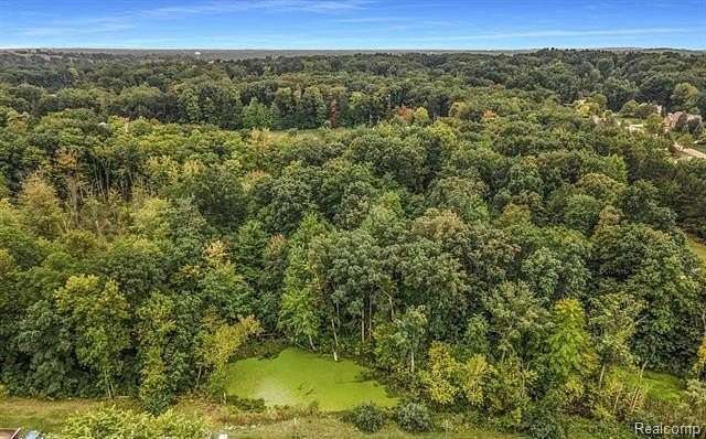 5.18 Acres of Residential Land for Sale in Clarkston, Michigan