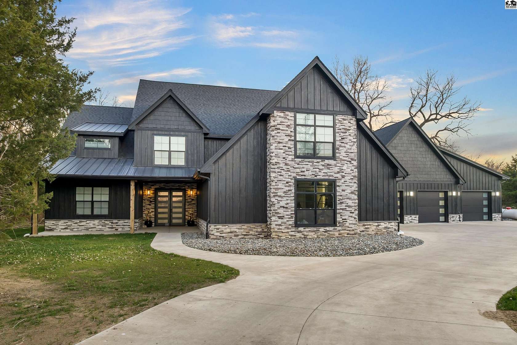 1.6 Acres of Residential Land with Home for Sale in Hutchinson, Kansas