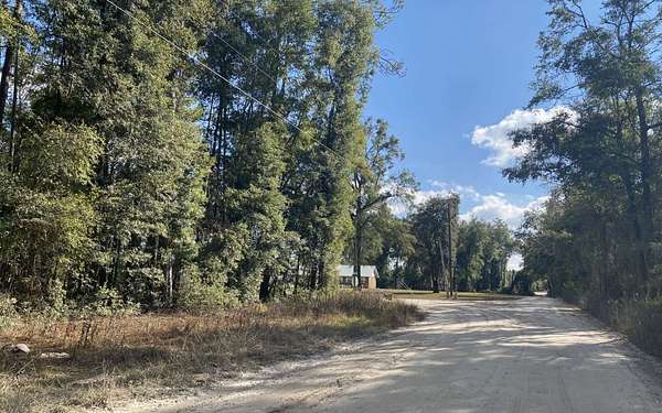4 Acres of Residential Land for Sale in O'Brien, Florida