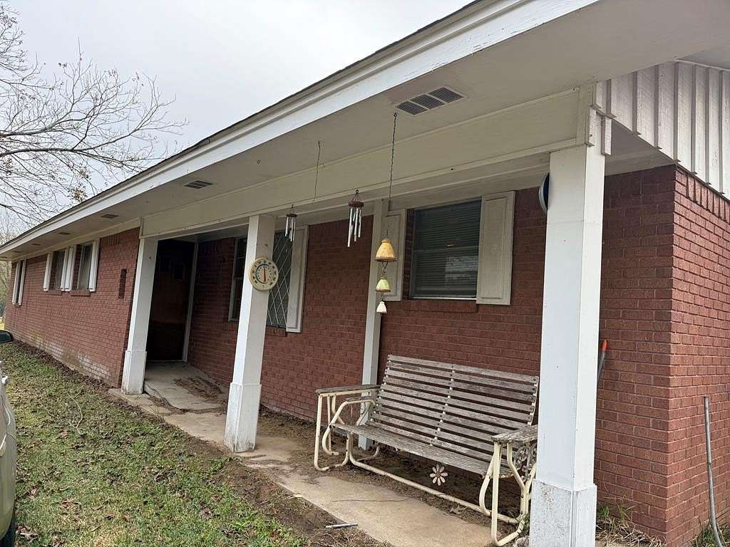 5.26 Acres of Land with Home for Sale in Lufkin, Texas