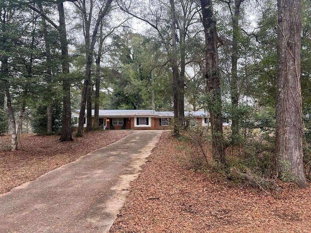 62 Acres of Recreational Land with Home for Sale in Midland City, Alabama