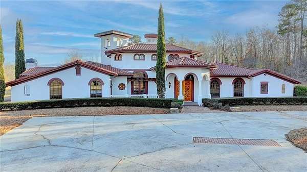 49.4 Acres of Land with Home for Lease in Social Circle, Georgia