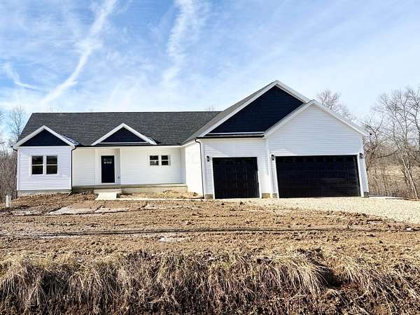 3.4 Acres of Residential Land with Home for Sale in Hopewell, Ohio