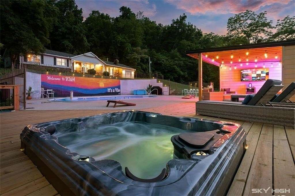 7.38 Acres of Residential Land with Home for Sale in Rogers, Arkansas