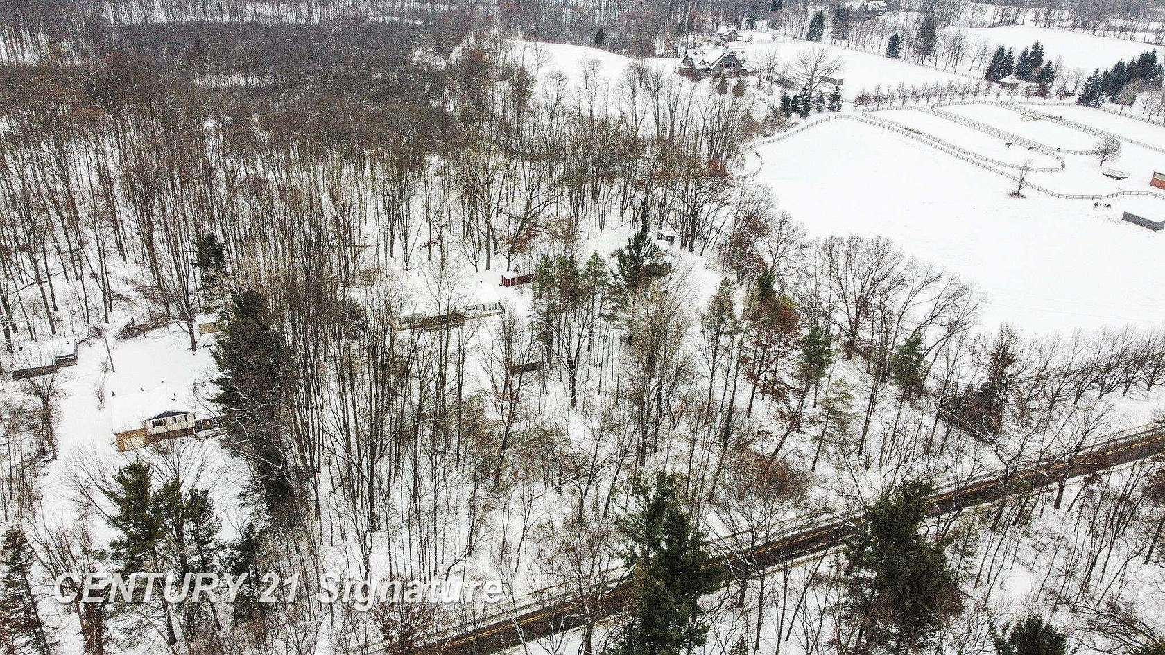 20.5 Acres of Improved Land for Sale in Hartland Township, Michigan