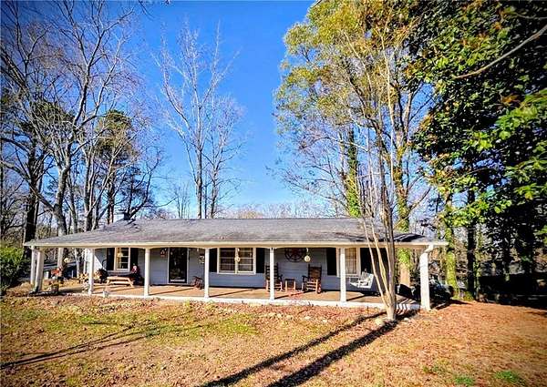 2.2 Acres of Residential Land with Home for Sale in Dallas, Georgia