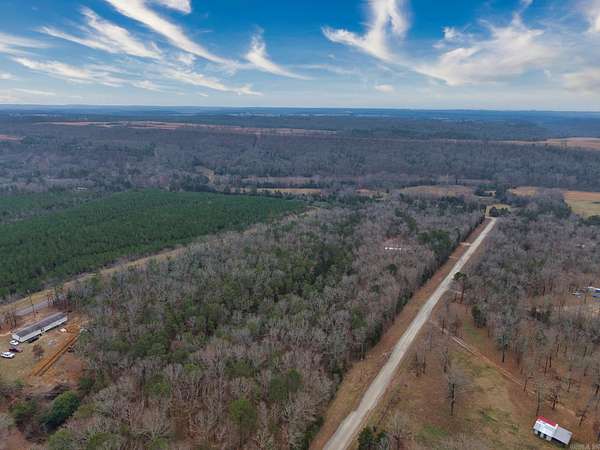 5 Acres of Residential Land for Sale in Quitman, Arkansas