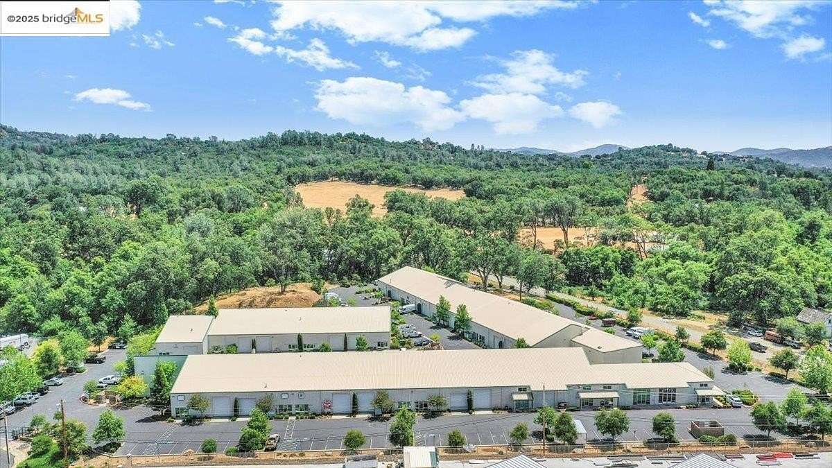 9 Acres of Improved Commercial Land for Sale in Sonora, California