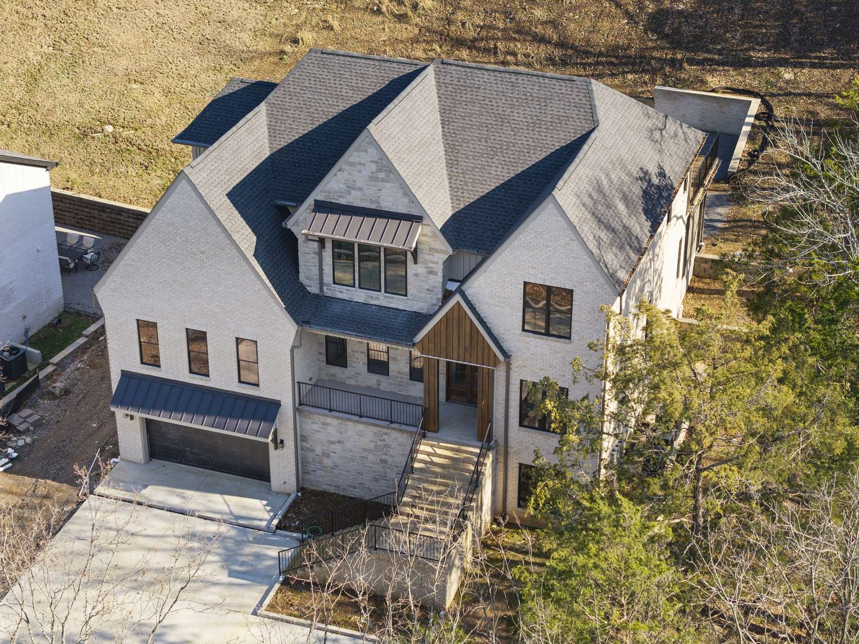 2 Acres of Residential Land with Home for Sale in Nashville, Tennessee