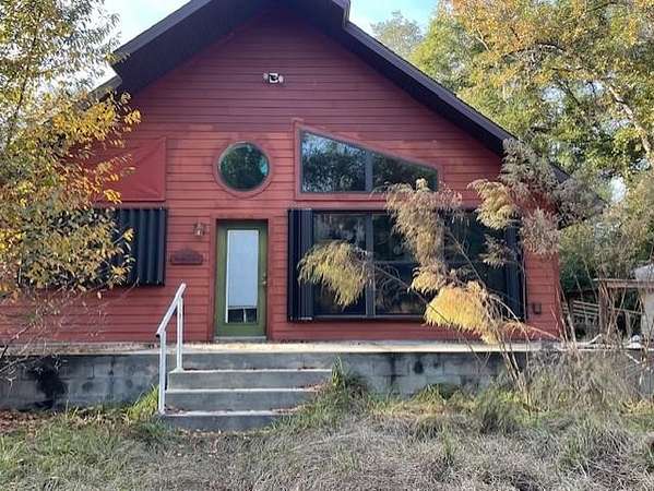 10 Acres of Land with Home for Sale in High Springs, Florida