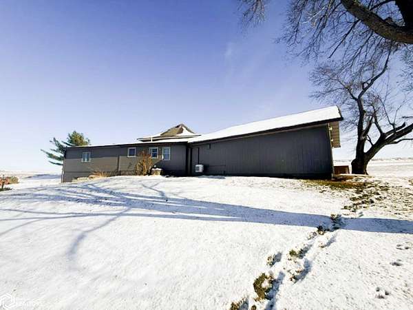 33 Acres of Agricultural Land with Home for Sale in Hastings, Iowa