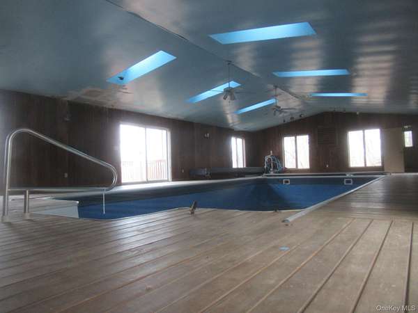 3.47 Acres of Residential Land with Home for Sale in Mahopac, New York