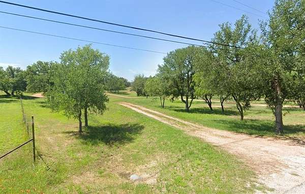 1.86 Acres of Residential Land for Sale in Kingsland, Texas