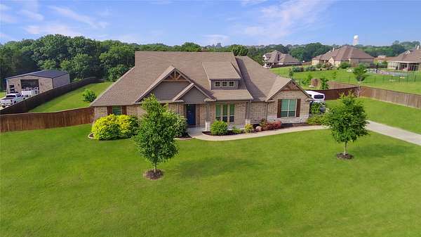 1.53 Acres of Land with Home for Sale in Midlothian, Texas