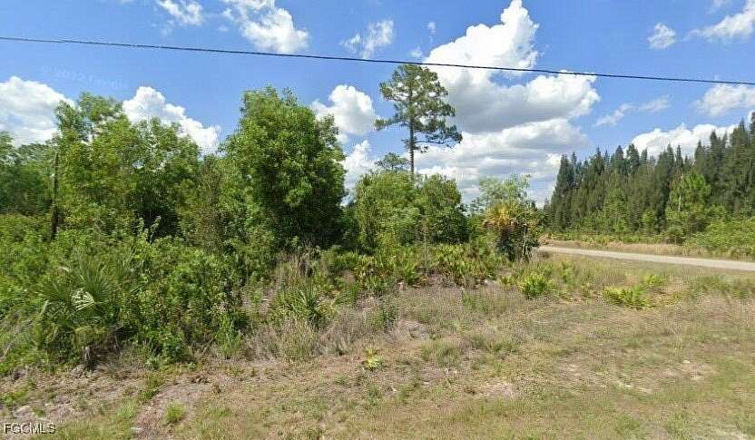 0.25 Acres of Land for Sale in Lehigh Acres, Florida
