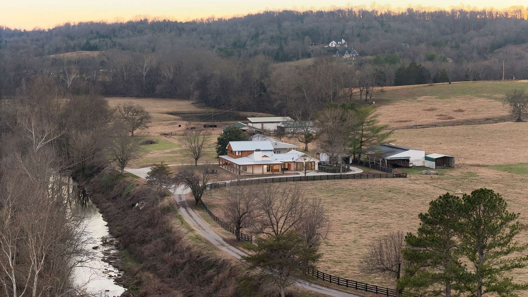 108 Acres of Land for Sale in Williamsport, Tennessee
