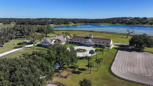 267 Acres of Land with Home for Sale in Dade City, Florida