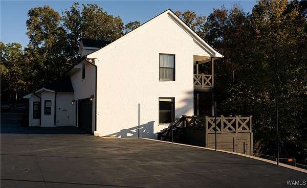 1.67 Acres of Residential Land with Home for Sale in Tuscaloosa, Alabama