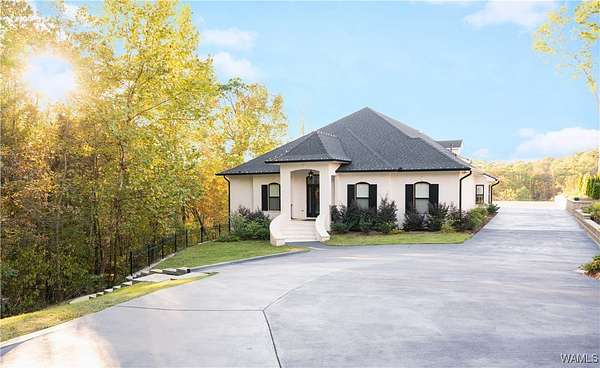 1.67 Acres of Residential Land with Home for Sale in Tuscaloosa, Alabama