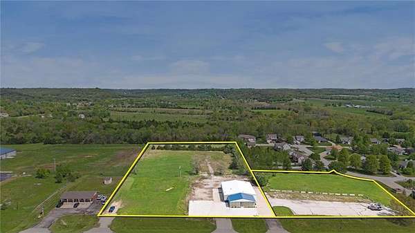 6.5 Acres of Commercial Land for Lease in Tonganoxie, Kansas