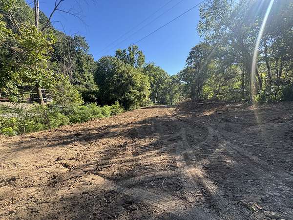 22.3 Acres of Land for Sale in Bethpage, Tennessee