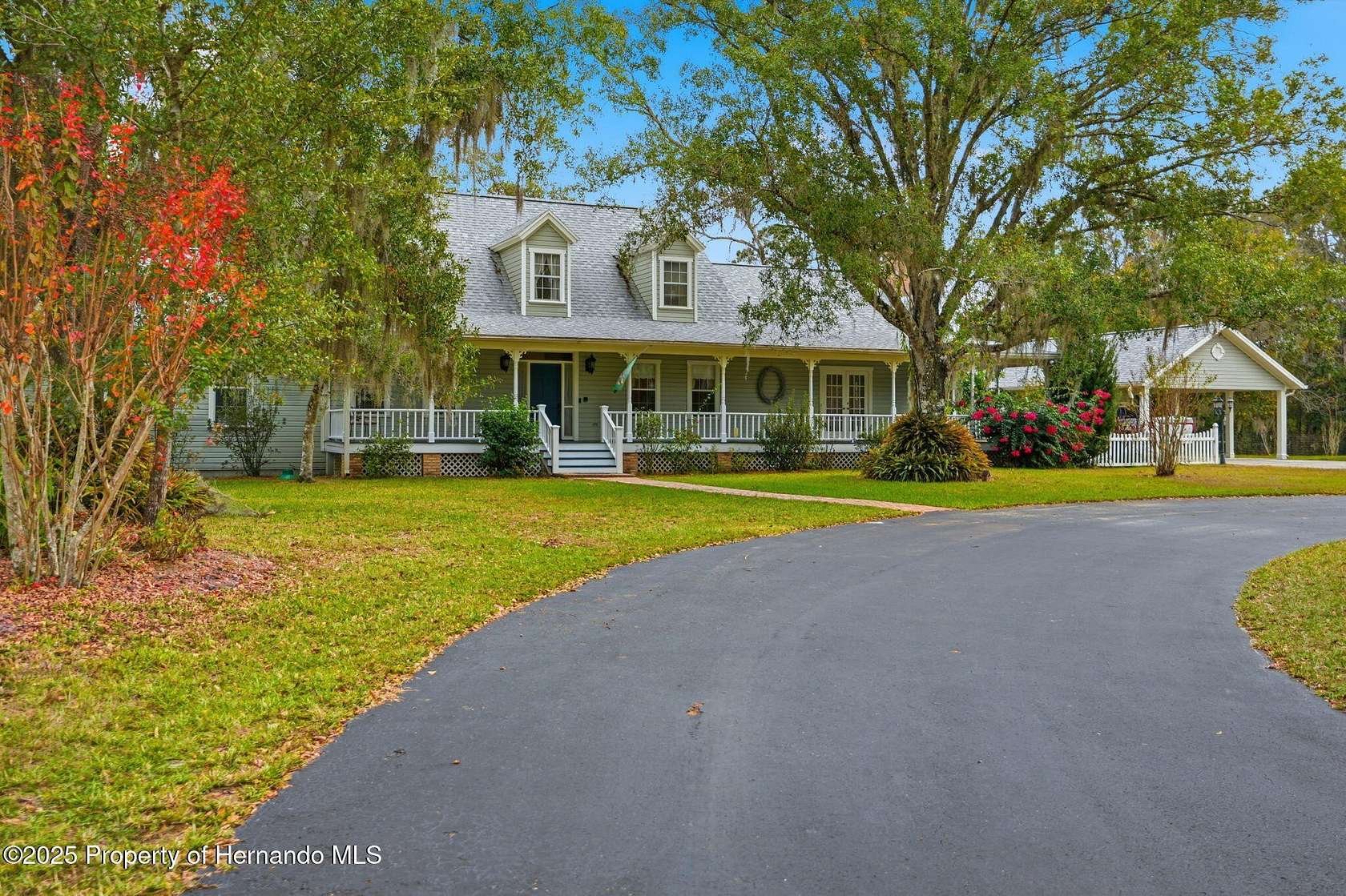 5.5 Acres of Residential Land with Home for Sale in Brooksville, Florida