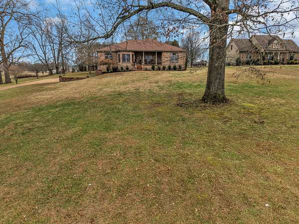 1.55 Acres of Residential Land with Home for Sale in Lebanon, Tennessee