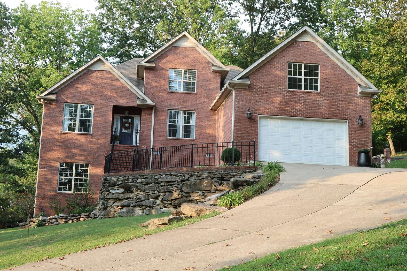 4.77 Acres of Residential Land with Home for Sale in Columbia, Tennessee