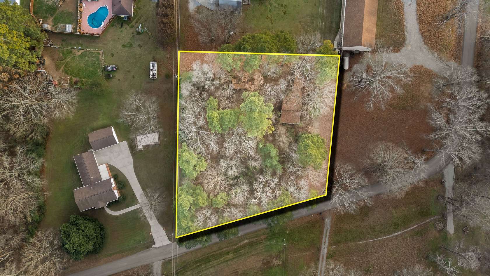 1 Acre of Residential Land for Sale in Fayetteville, Tennessee