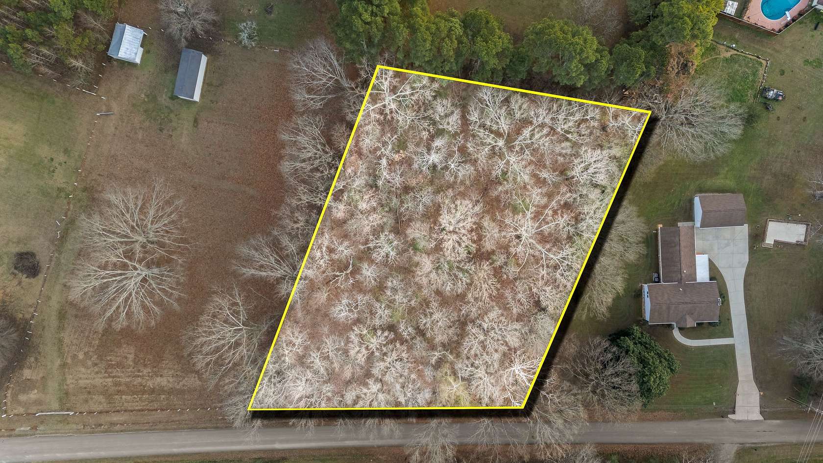 1.3 Acres of Residential Land for Sale in Fayetteville, Tennessee