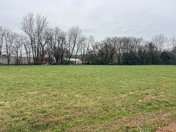 1.62 Acres of Residential Land for Auction in Murfreesboro, Tennessee