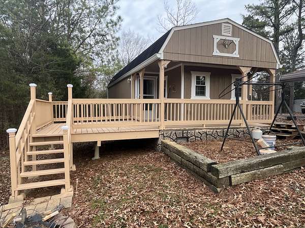 3 Acres of Residential Land with Home for Sale in Shelbyville, Tennessee