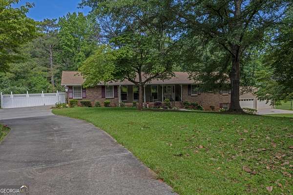 5 Acres of Residential Land with Home for Sale in Fayetteville, Georgia