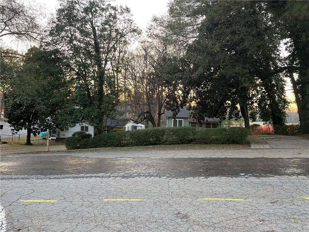 1.1 Acres of Land for Sale in Doraville, Georgia