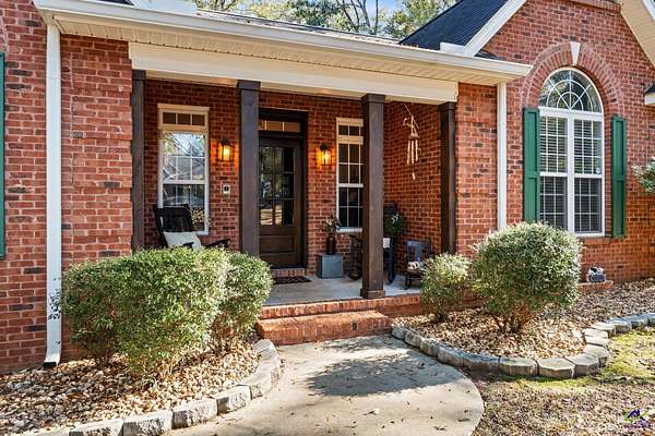 4 Acres of Residential Land with Home for Sale in Perry, Georgia