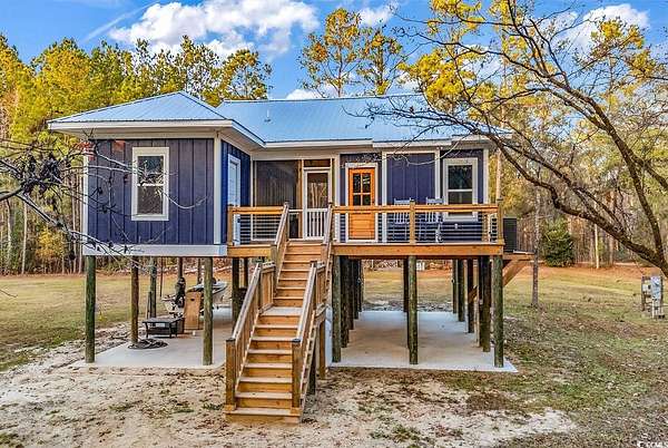 2 Acres of Residential Land with Home for Sale in Kingstree, South Carolina