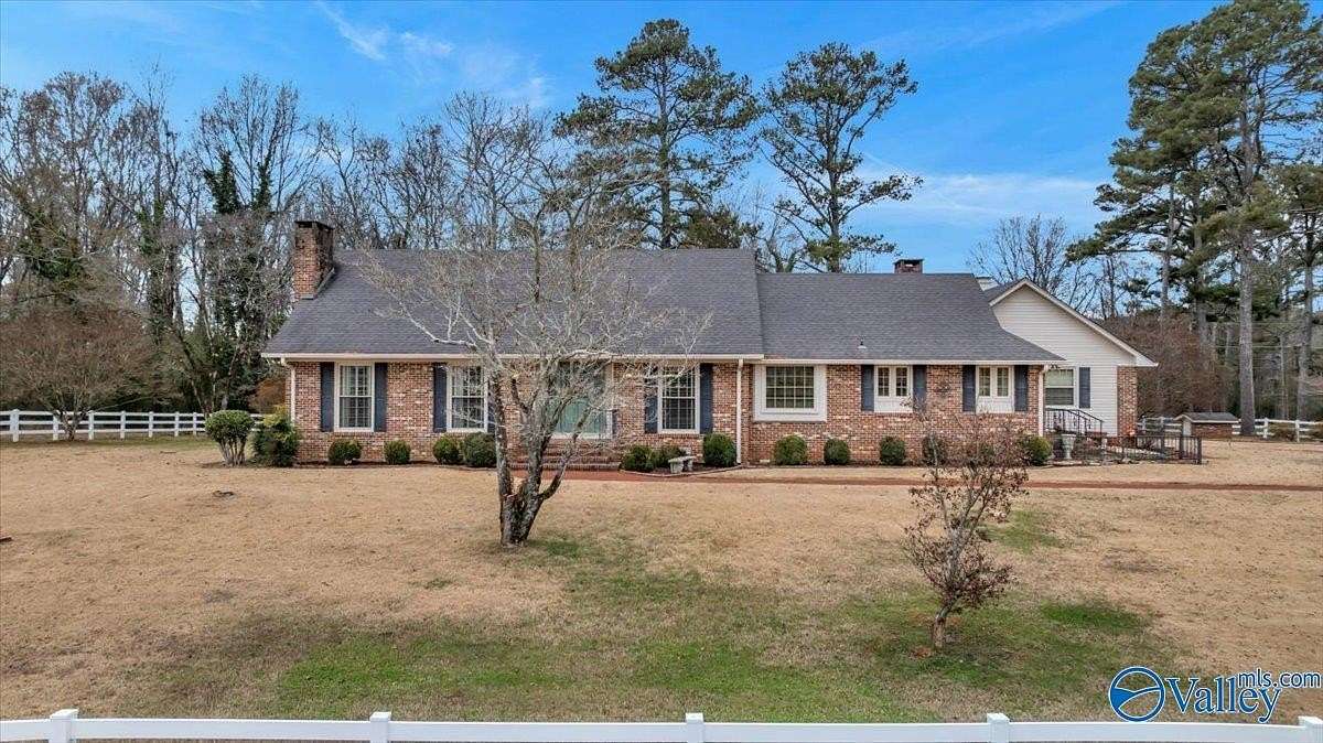 6.2 Acres of Residential Land with Home for Sale in Hollywood, Alabama