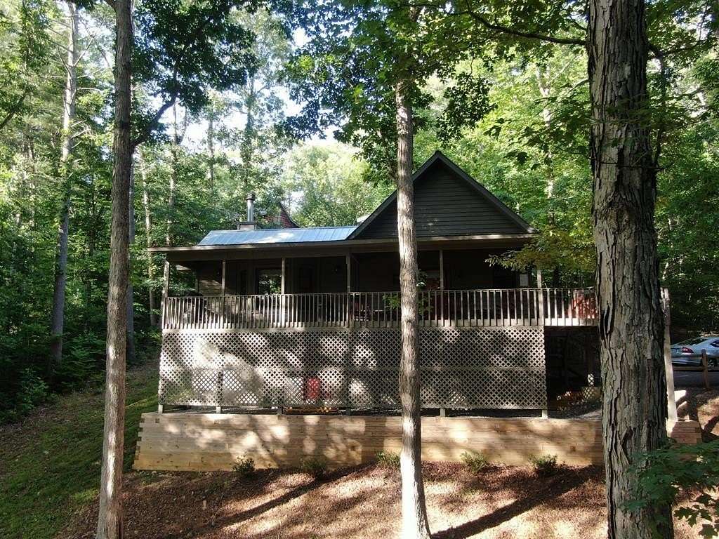 1.5 Acres of Residential Land with Home for Sale in Blairsville, Georgia