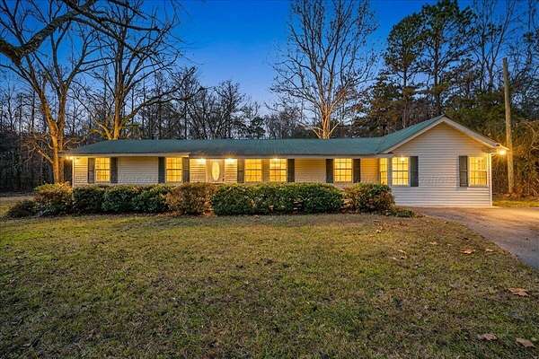 1.7 Acres of Residential Land with Home for Sale in Jasper, Alabama