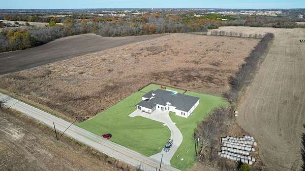 10 Acres of Land for Sale in Anna, Texas