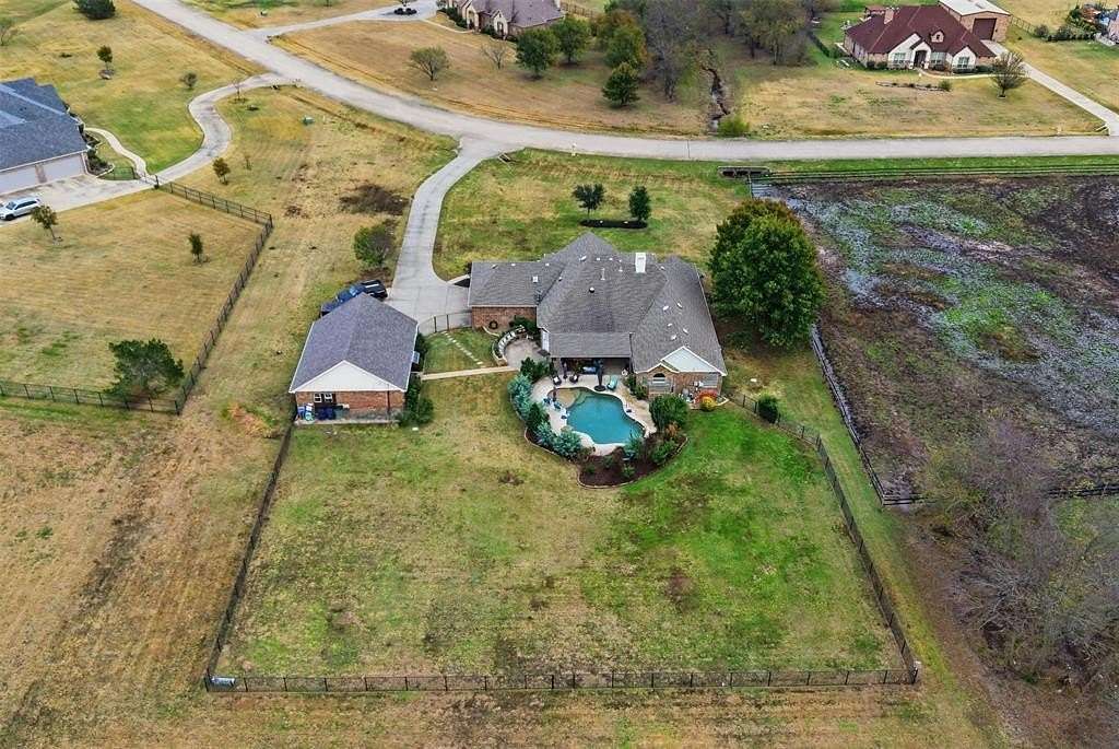 2 Acres of Residential Land with Home for Sale in Royse City, Texas