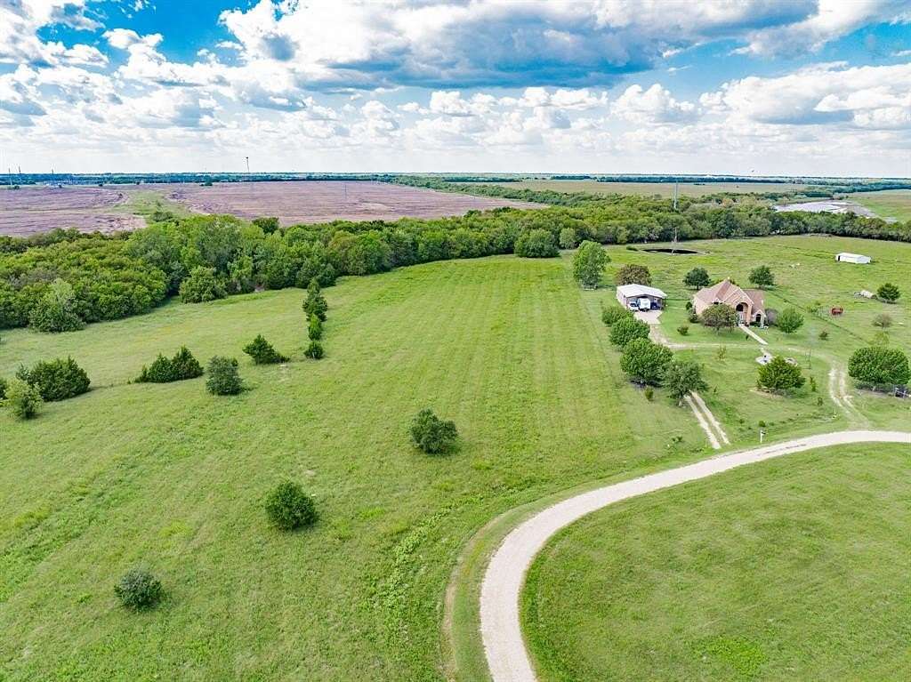 5 Acres of Land for Sale in Greenville, Texas