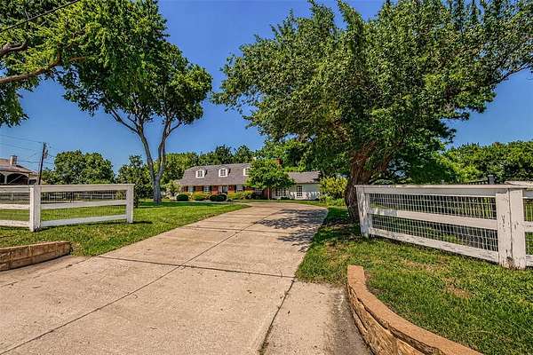 2.83 Acres of Land with Home for Sale in Rowlett, Texas